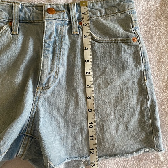 Universal Thread size 4 high rise shorts - Picture 5 of 13